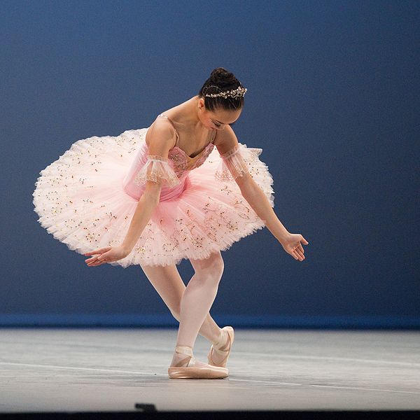 File:Natalie Nguyen - La Belle, Aurore - Prix de Lausanne 2010-6.jpg