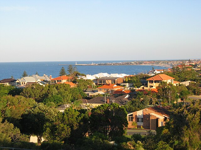 View over Waterman from Mount Flora Lookout