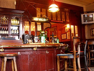 Old Pack Horse, Chiswick, W4 (2446508877).jpg