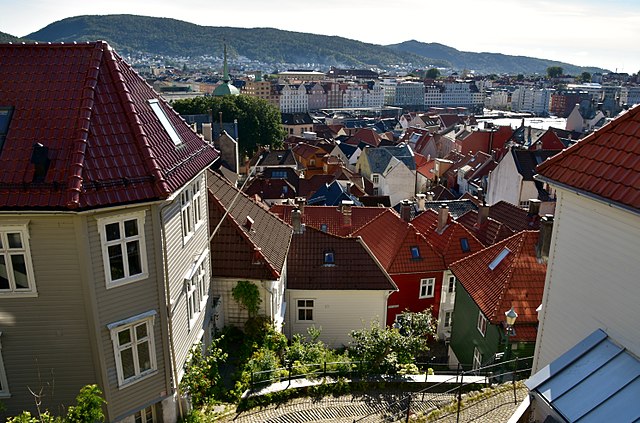 Image: Old town, Bergen (50) (36347867051)