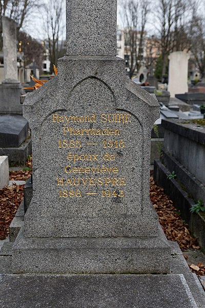 File:Père-Lachaise - Division 85 - Suire 02.jpg