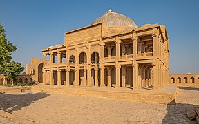 Nawad Isa Khan Tarkhanen hilobia.