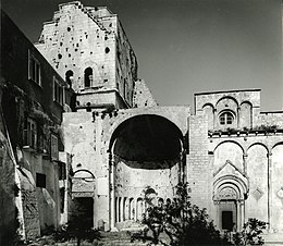 Paolo Monti - Série photographique (Monte Sant'Angelo, 1965) - BEIC 6363862.jpg