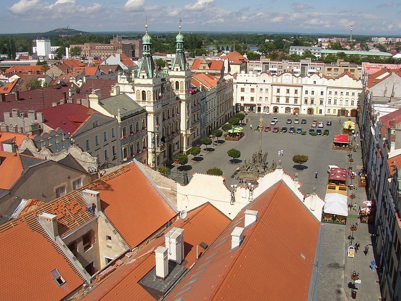 File:Pardubice CZ main square.JPG