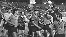 Jugadores del Pas celebran el título de 1967