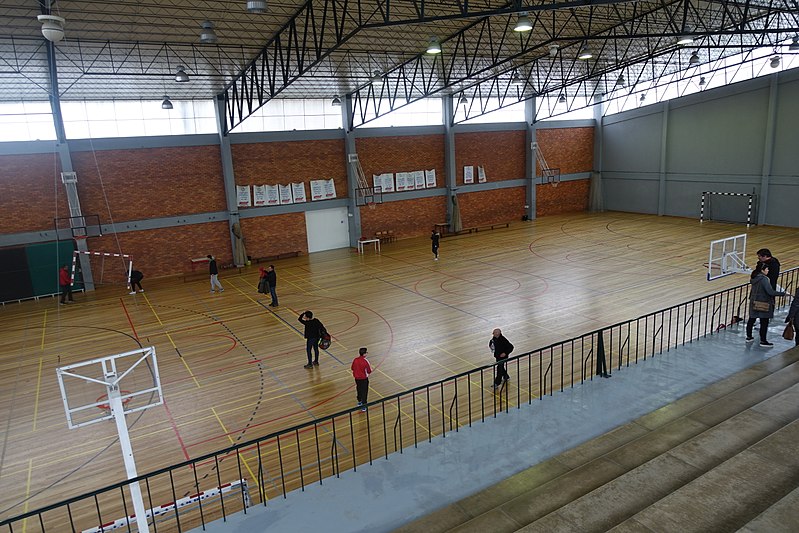 File:Pavilhão Escola André Soares.jpg