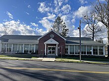 Penn Wynne Library, part of the Lower Merion Library System. Penn Wynne Library.jpg