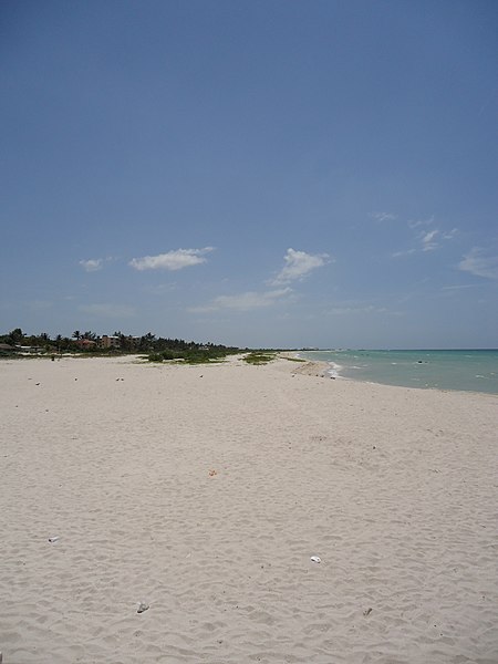 File:Playa de Sisal, Yucatán, México. - panoramio.jpg