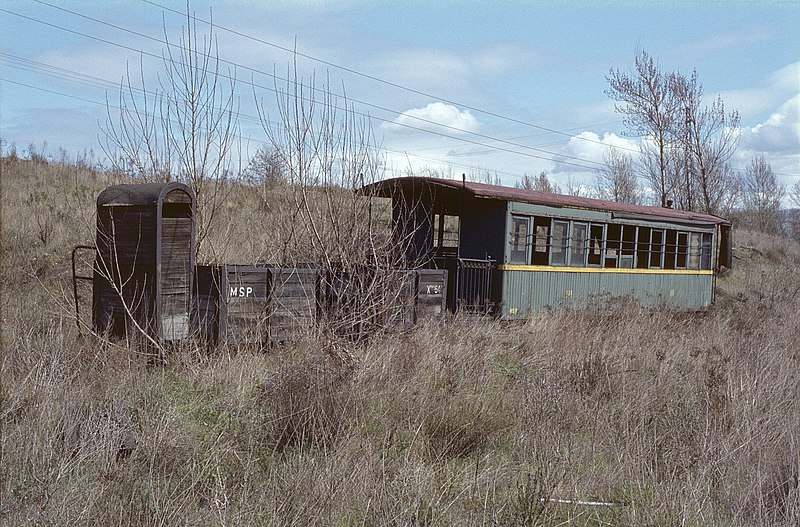 File:Ponferrada 04-1984 voiture voyageurs MSP.jpg