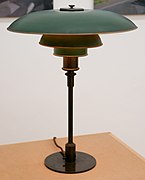 Poul Henningsen - lampa PH 1941.jpg