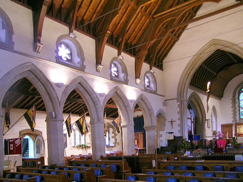 File:Princes Risborough Church Interior north side.jpg