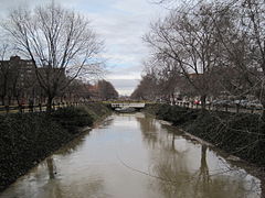 Río Esgueva crecido.jpg