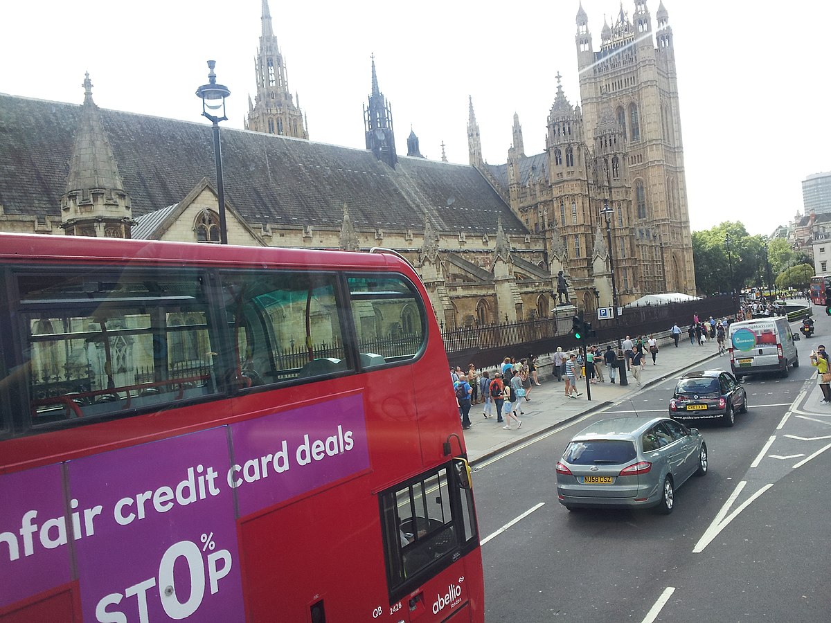 Q hora es ahora en londres