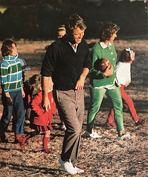 Robert F. Kennedy: Saol, Tagairtí