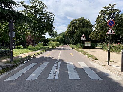 Comment aller à Route d'Auteuil aux Lacs en transport en commun - A propos de cet endroit