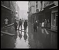 La rue d'Amboise (rue Frédéric-Sauton depuis 1912) lors des inondations de 1910. Le no 6 est visible à gauche.