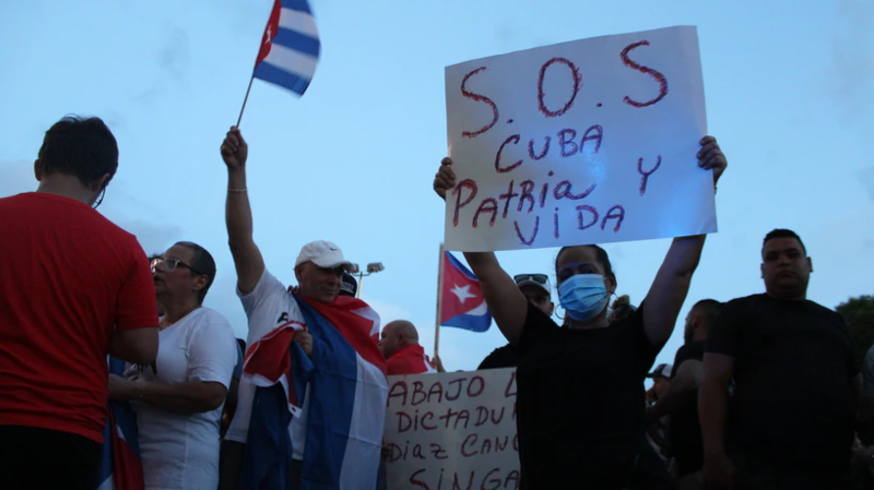 File:SOS Cuba Patria y Vida.webp