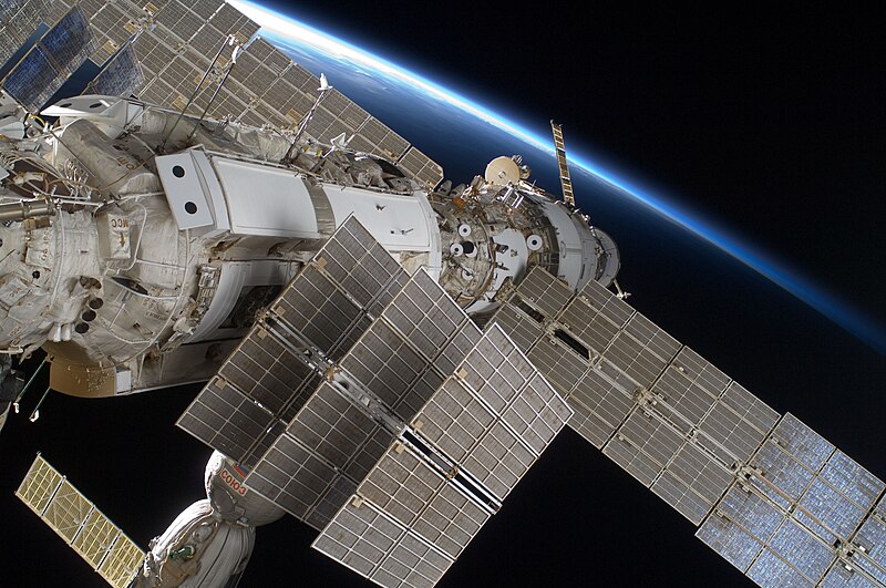 File:STS-128 EVA2 Russian Orbital Segment.jpg