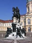 Памятник Великому курфюрсту. Модель 1696 г. Бронза. Дворец Шарлоттенбург, Берлин