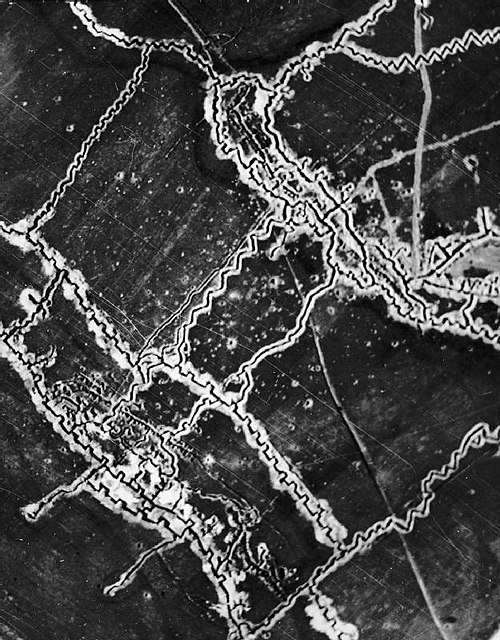 British aerial photograph of German trenches north of Thiepval, 10 May 1916, with the German forward lines to the lower left. The crenellated appearan