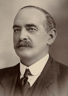 Senator John Earle (bijgesneden).jpg