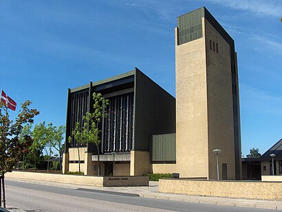 Sådan kommer du til Skalborg Kirke med offentlig transport – Om stedet