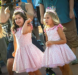 <span class="mw-page-title-main">Sophia Grace & Rosie</span> British duo-singers