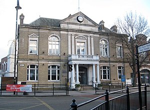 Southall- Former Town Hall (geograph 3301418).jpg