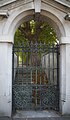 St Thomas' Hospital gate, Albert Embankment, London SE1.jpg