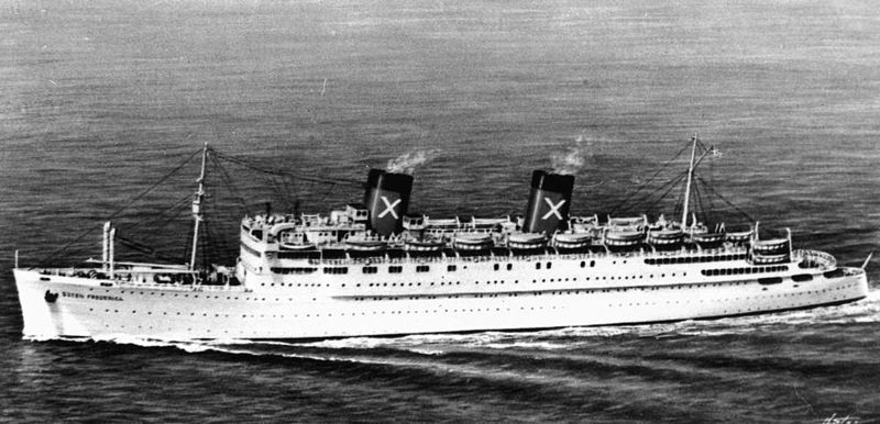 File:StateLibQld 1 145167 Queen Frederica (ship).jpg