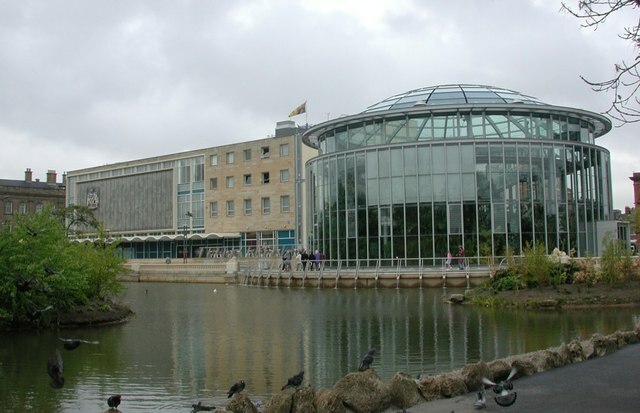 Image: Sunderland Museum and Winter Gardens from Mowbray Park, 7th May 2002.   geograph.org.uk   136929
