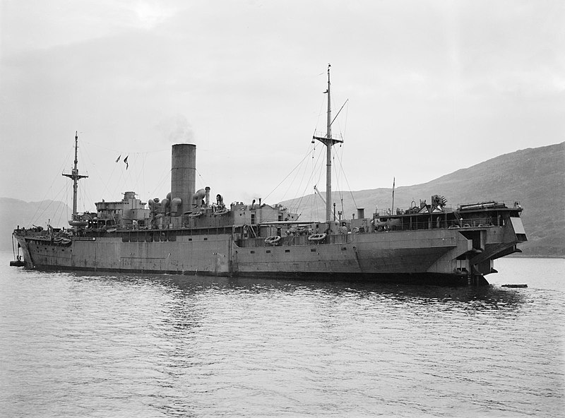 File:The Royal Navy during the Second World War A9988.jpg