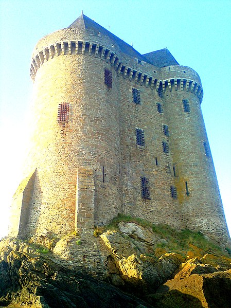 File:Tour Solidor de Saint-Malo.jpg