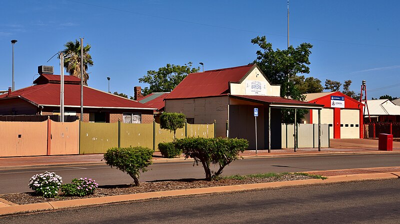 File:Tower Street, Leonora, 2018 (13).jpg