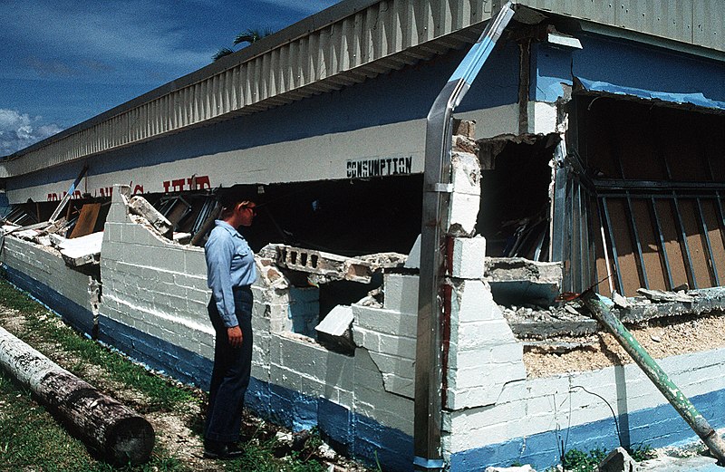 File:Trader Andy's Hut on Naval Base Guam after the 1993 earthquake.jpg