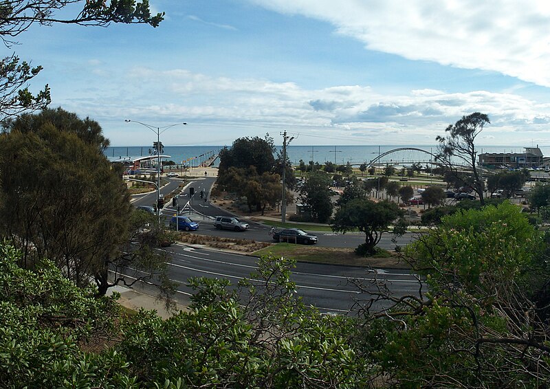 File:View of Frankston pier and foreshore - panoramio.jpg