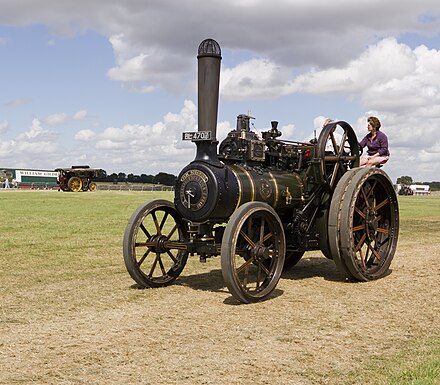 Tracteur à vapeur Wallis & Steevens.