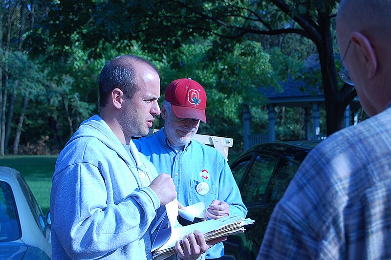 File:Westerville, Ohio Canvass Obama 2008 (2914084568).jpg