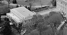 White House East Wing from the N-E in 1992.jpg