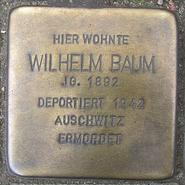 File:Wilhelm Baum - Papenhuder Straße 42 (Hamburg-Uhlenhorst).Stolperstein.nnw.jpg