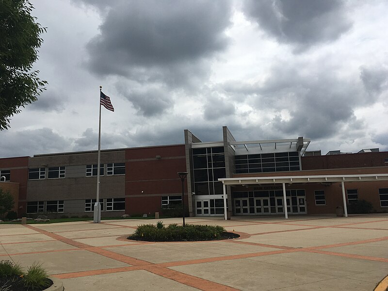 File:William Tennent High School entrance.jpeg