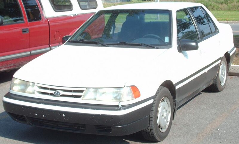 File:'93-'94 Hyundai Excel Sedan.jpg