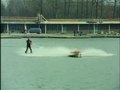 File:'Doe-het-zelf'-waterskiën, dankzij de zgn. ski-scooter-32758.ogv