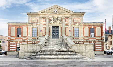   Hôtel de ville