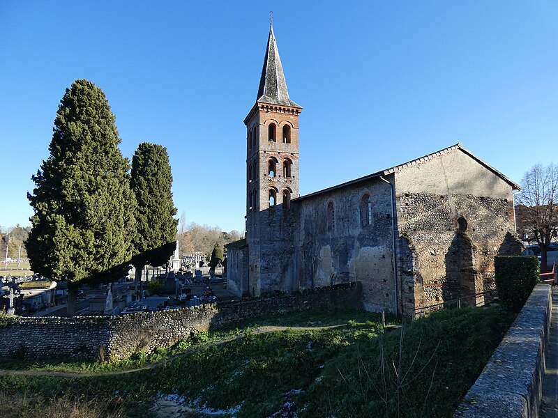 File:Église Saint-Pierre à Bonnac (Ariège).jpg