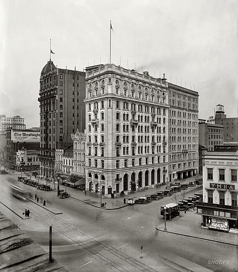 Intersection of 11th Street and Pennsylvania Avenue, N.W. in 1921