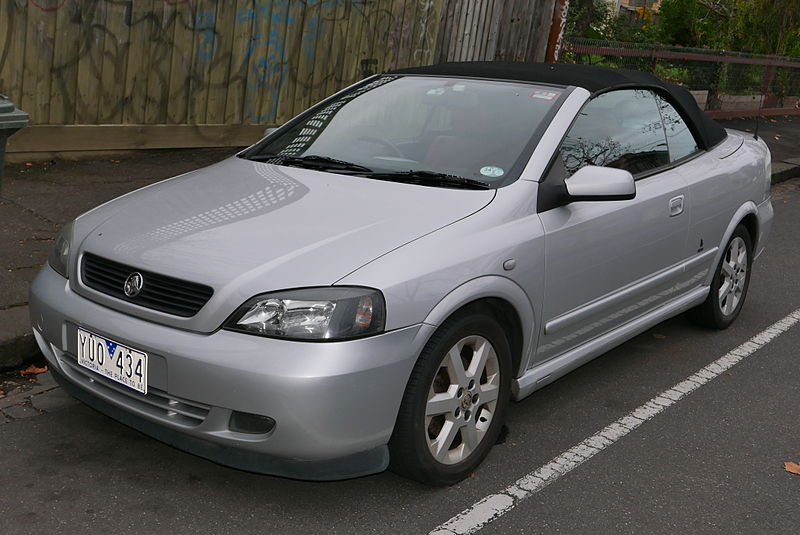 File:2003 Holden Astra (TS MY03) convertible (2015-07-06) 01.jpg