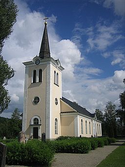 Revsundes kirke i juni 2008
