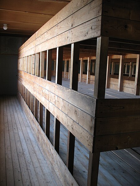 File:2479 - KZ Dachau - Prisoner's Beds.JPG