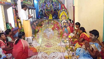 திருவிளக்கு பூஜை